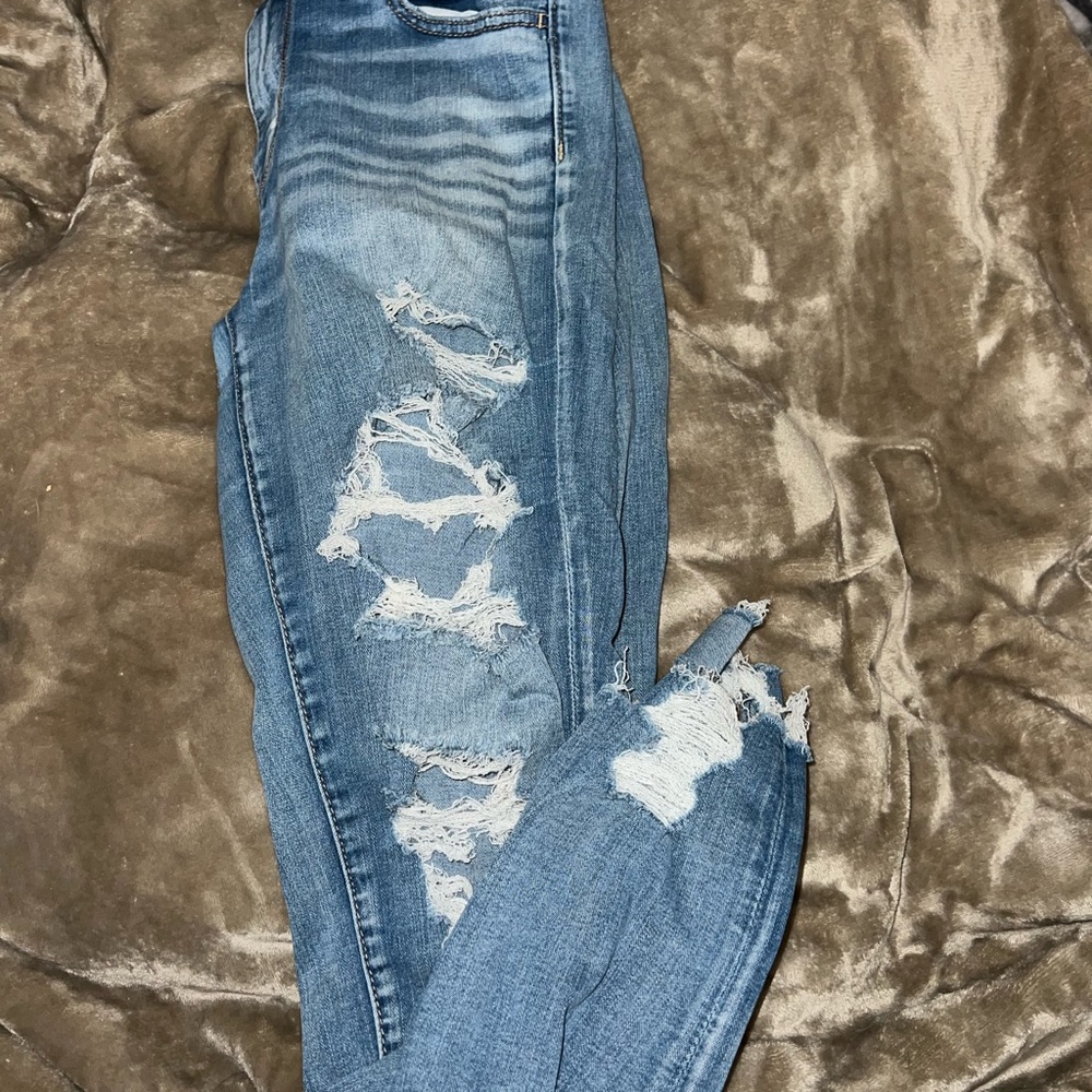 American Eagle distressed jeggings